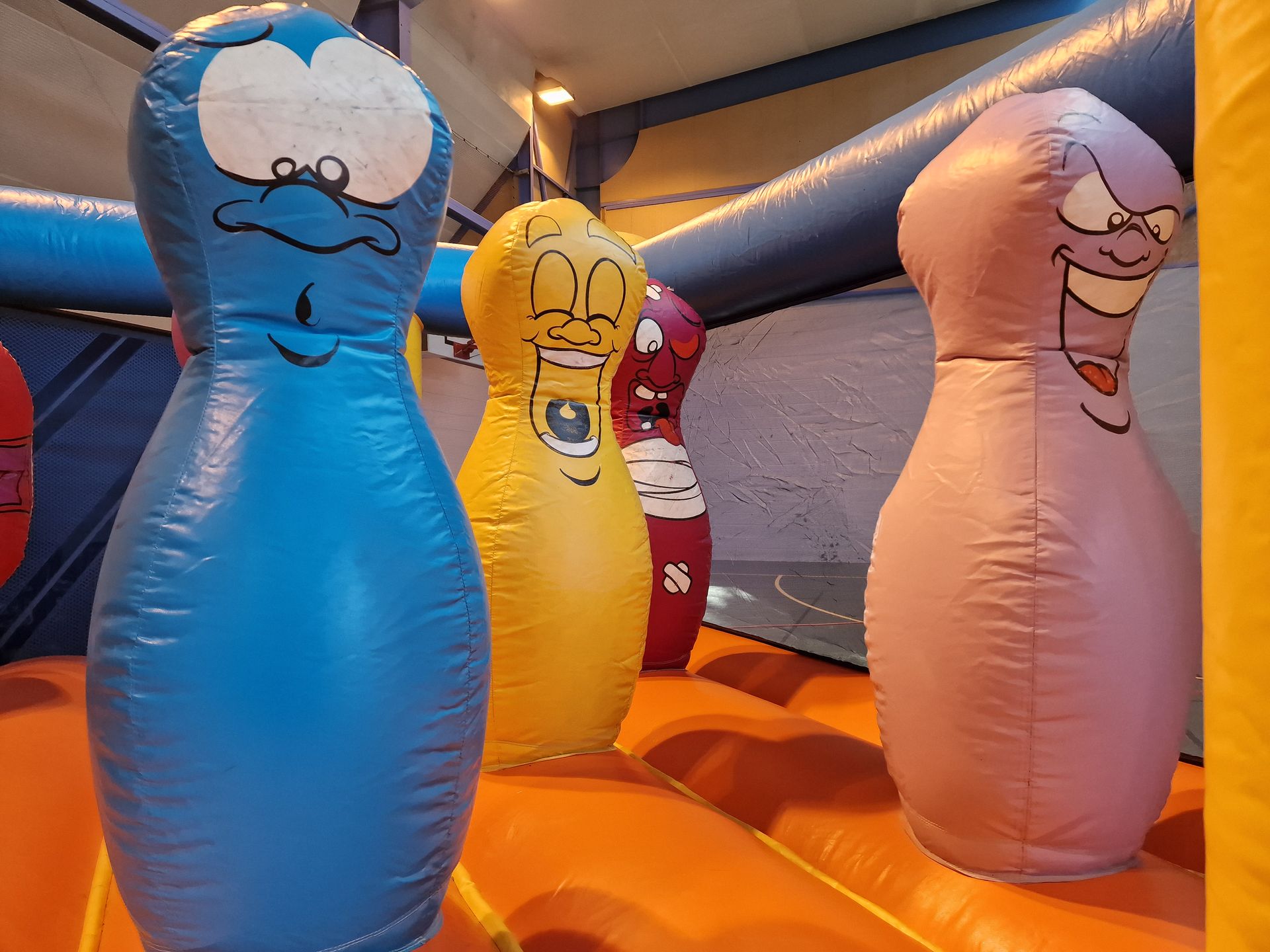 gonflable bowling quilles
